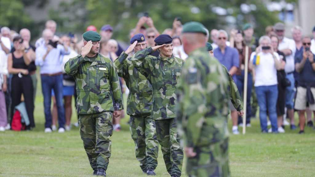 الأميرة فيكتوريا في زيارة لقاعدة عسكرية - أرشيفية
Foto: Adam Ihse / TT