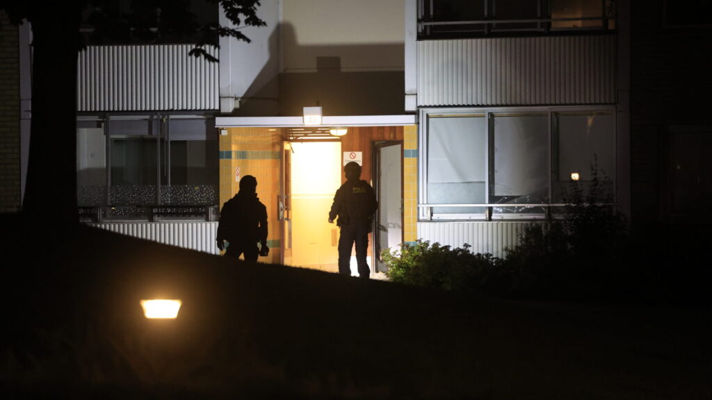 MALMÖ, SVERIGE 20250731
En explosion inträffade i ett flerfamiljshus i Malmö under natten till torsdagen.
Foto: Andreas Hillergren / TT / Kod 10600