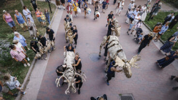 STOCKHOLM, SVERIGE 20250724
Konstprojektet the Herds i Skärholmen.
Foto: Pär Bäckström / TT / Kod 11900