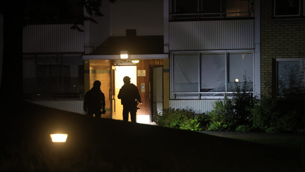 MALMÖ, SVERIGE 20250731
En explosion inträffade i ett flerfamiljshus i Malmö under natten till torsdagen.
Foto: Andreas Hillergren / TT / Kod 10600