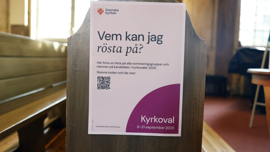 STOCKHOLM, SVERIGE 20250921
Vallokalen i Allhelgonakyrkan på Södermalm i Stockholm när vallokalerna för kyrkovalet 2025 öppnade på söndag förmiddag.
Foto: Nicklas Thegerström / TT / Kod 12038