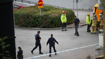 GÖTEBORG, SVERIGE 20250902
Stort polispådrag under tisdagskvällen i Lunden i Göteborg. Polisen misstänker att ett grovt brott kan ha utförts.
Foto: Björn Larsson Rosvall / TT / Kod 9200