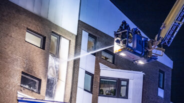 مصرع شخص في حريق ضخم بلاندسكرونا
Foto: Johan Nilsson / TT 