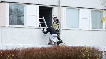 طوق أمني بعد العثور على قنبلتين في بوروس
Foto: Adam Ihse / TT