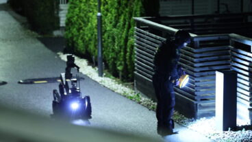 STOCKHOLM, SVERIGE 20251111
En explosion har inträffat vid ett radhus i Upplands Väsby, norr om Stockholm, natten mot tisdag. 
Foto: Caisa Rasmussen / TT / Kod 12150