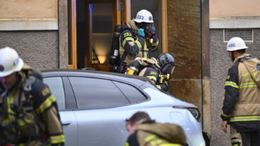 STOCKHOLM, SVERIGE 20251110
Brand i flerfamiljshus på Gärdet i Stockholm.
Foto: Anders Wiklund / TT / Kod 10040