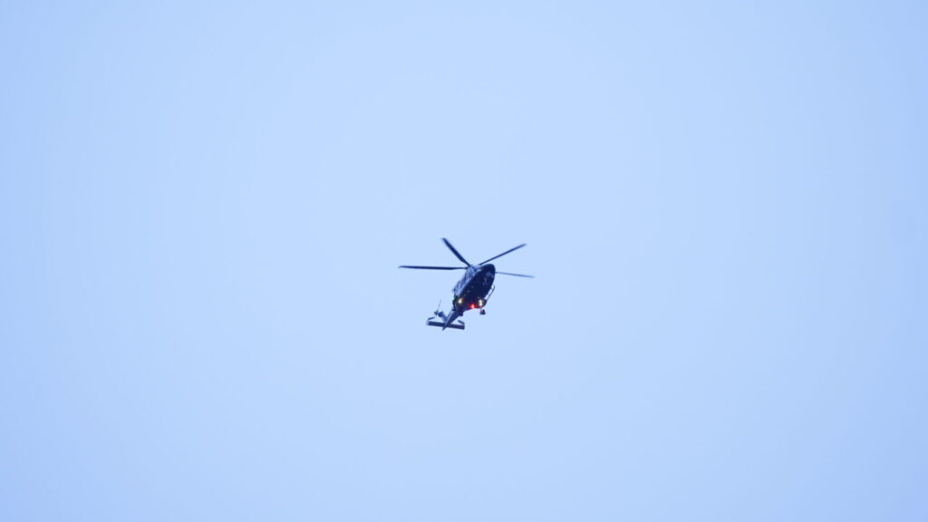 Oslo 20251208.
Politiethelikopter over Storo-senteret i Oslo etter melding om at en person har avfyrt skudd inne på kjøpesenteret.
Foto: Håkon Mosvold Larsen / NTB