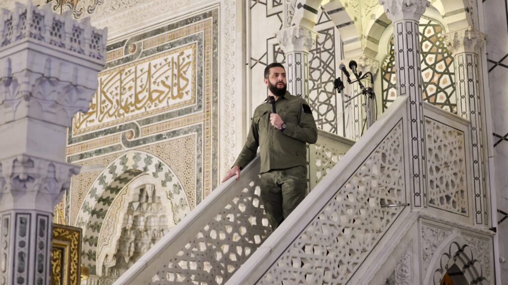 الرئيس السوري أحمد الشرع في الأموي - الرئاسة السورية