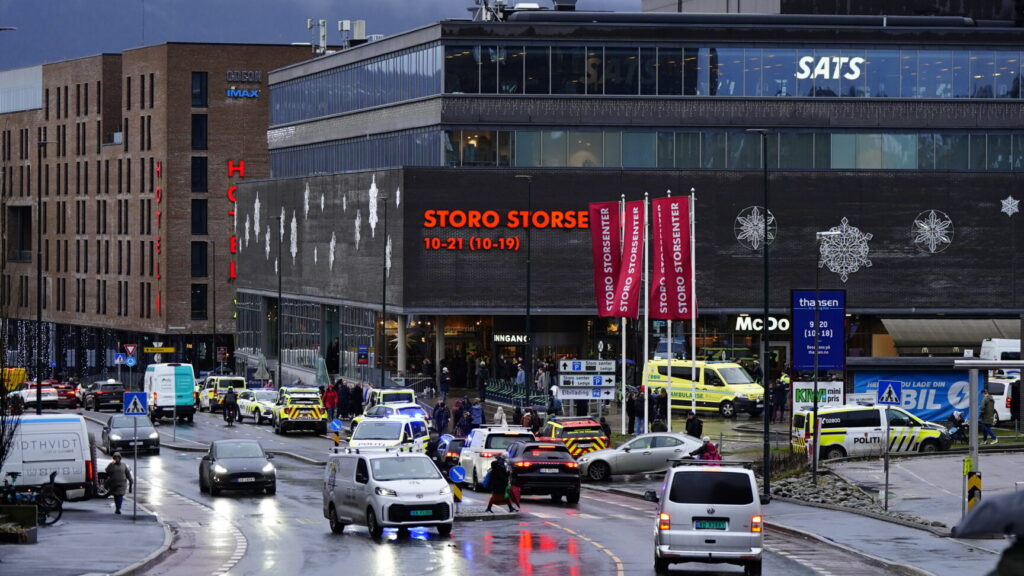 Oslo 20251208.
Skudd avfyrt på Storo storsenter i Oslo mandag formiddag.
Foto: Håkon Mosvold Larsen / NTB
