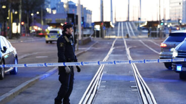 GÖTEBORG, SVERIGE 20260426
Polisen har spärrat av ett område i närheten av Nordstan i centrala Göteborg efter larm om misstänkt farligt föremål.
Foto: Björn Larsson Rosvall / TT / Kod 9200