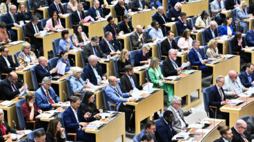 STOCKHOLM, SVERIGE 20260520
Fullsatt i pleninsalen under omröstning i riksdagen.
Foto: Henrik Montgomery / TT / Kod 10060