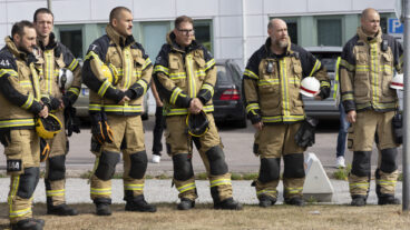 FAGERSTA 20260828
En tyst minut hålls för att hedra offren i skolatacken på Brinellskolan.
Foto: Åke Ericson/ TT / Kod 37692