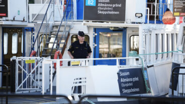 STOCKHOLM, SVERIGE 20260816
Tre personer skadades när en Djurgårdsfärja körde in i kajen vid Allmänna gränd på Djurgården på söndagen.
Foto: Magnus Lejhall / TT / Kod 10658