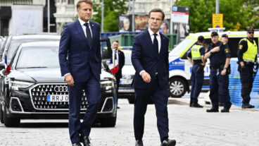 STOCKHOLM, SVERIGE 20260831
Frankrikes president Emmanuel Macron välkomnas av statsminister Ulf Kristersson (M) i Stockholm för ett bilateralt möte med fokus på Sveriges och Frankrikes fördjupade försvarspolitiska samarbete.
Foto: Anders Wiklund / TT / Kod 10040